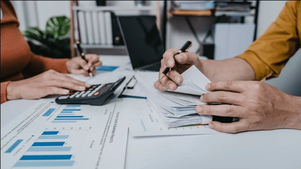 Bookkeeping consultation in action